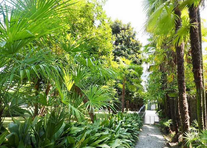 לינה וארוחת בוקר Casa Mondadori *