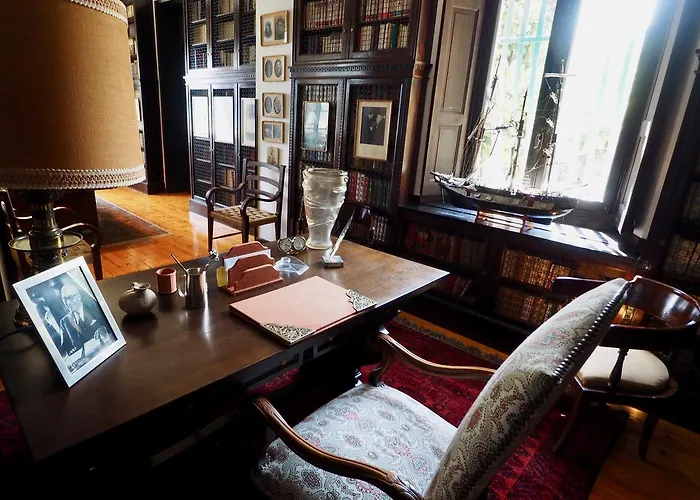 Casa Mondadori לינה וארוחת בוקר מאינה